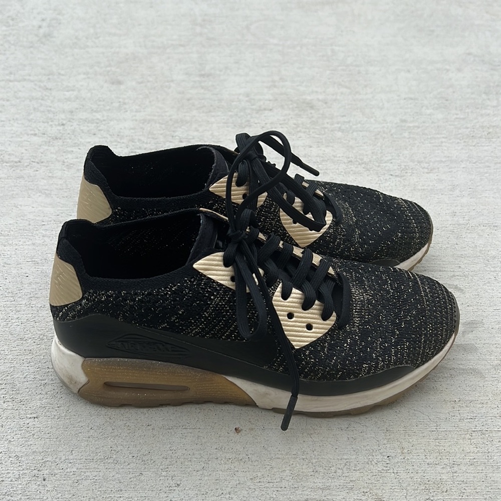 Nike Air Max Fly Knit with Gold Fleck